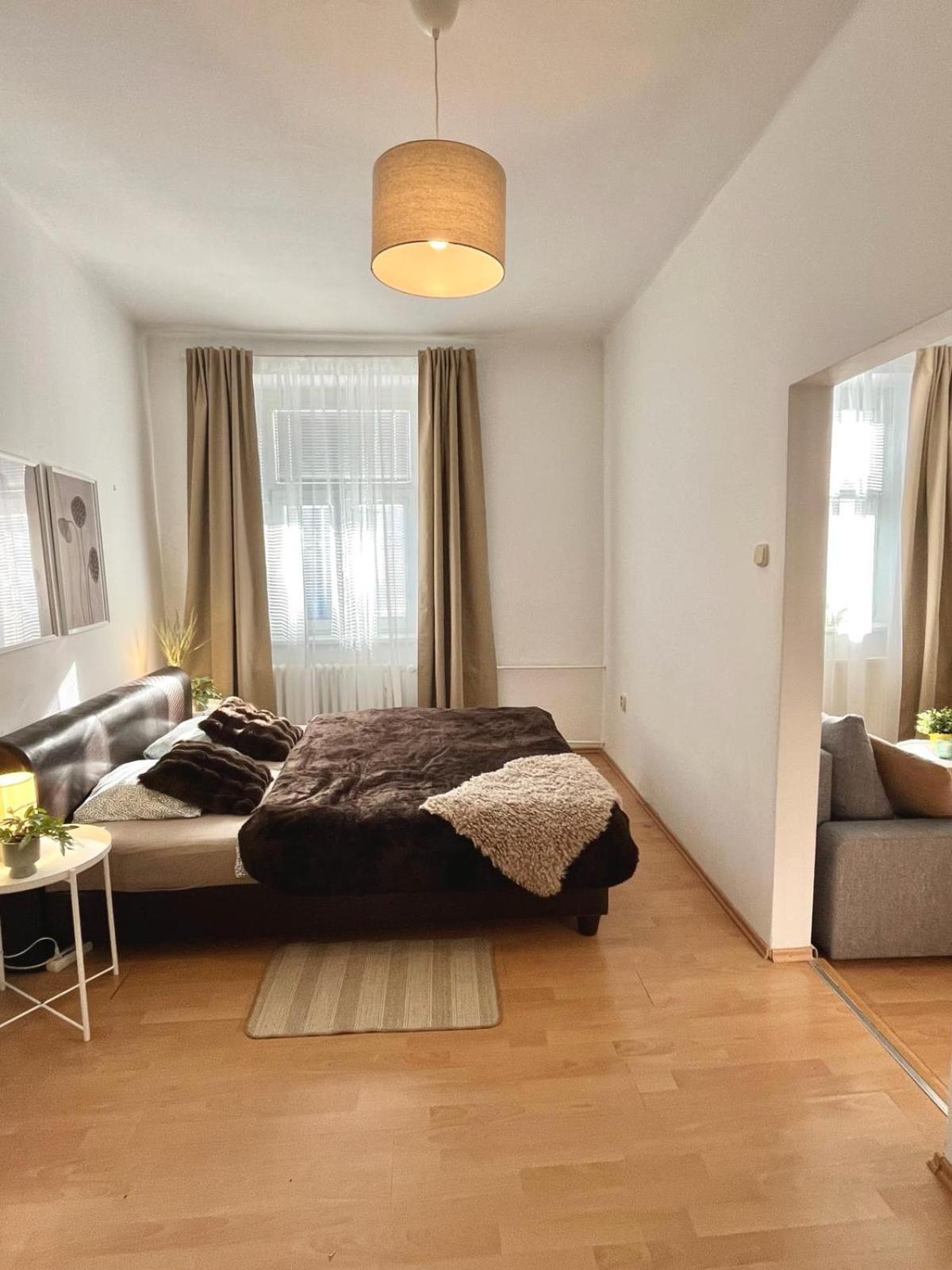 Apartment Caroline - Old Town Bratislava Dış mekan fotoğraf