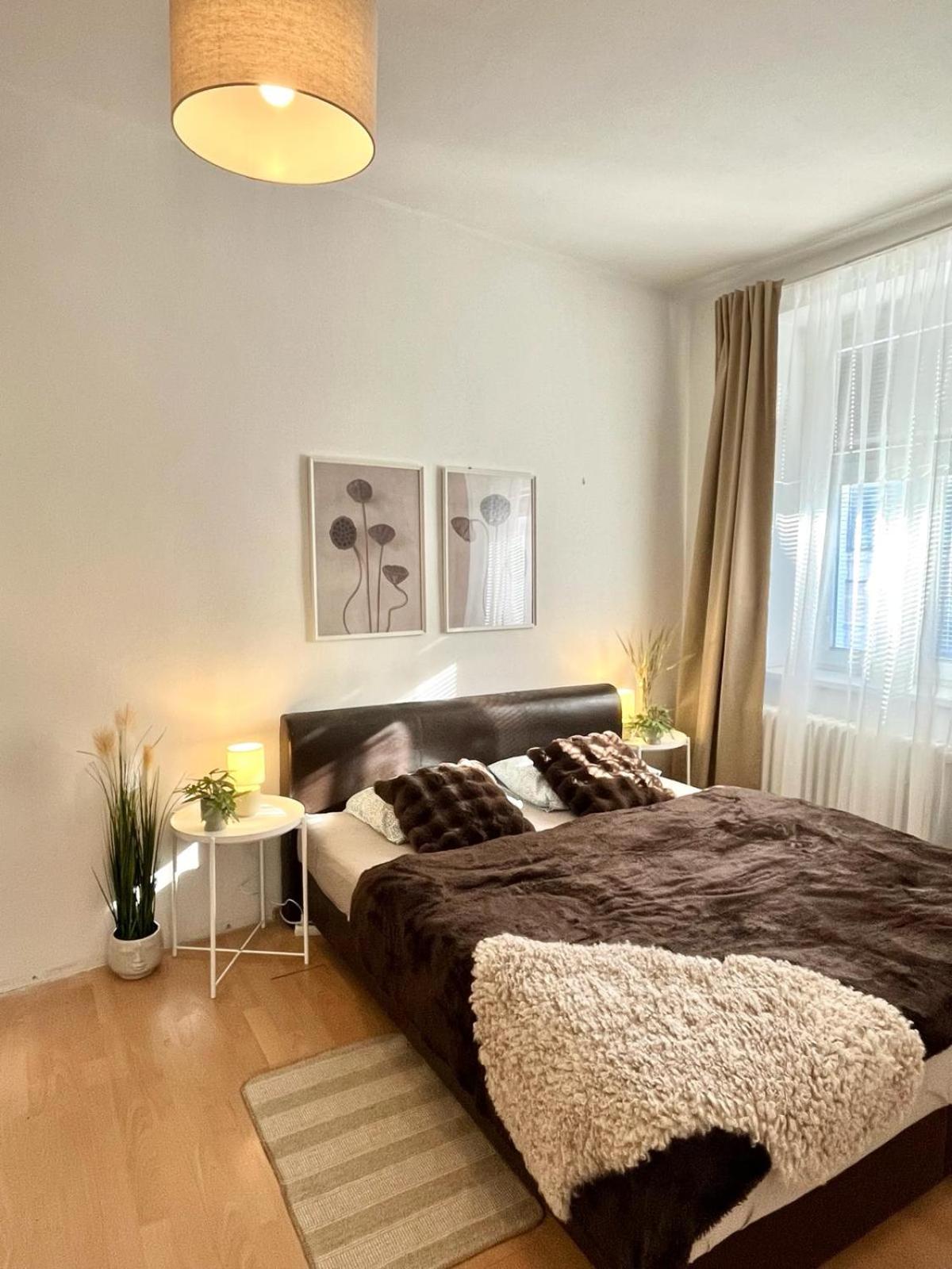 Apartment Caroline - Old Town, Ac Bratislava Dış mekan fotoğraf